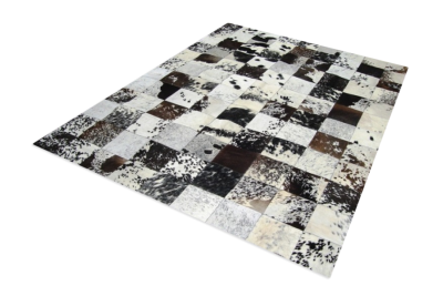 Salt and pepper cowhide rug
