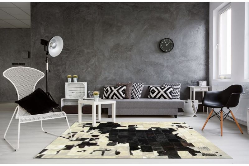Black and white Mapa cowhide rug